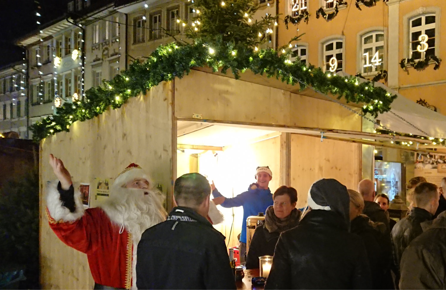 Feuerzangenbowle auf dem Waldshuter Weihnachtsmarkt